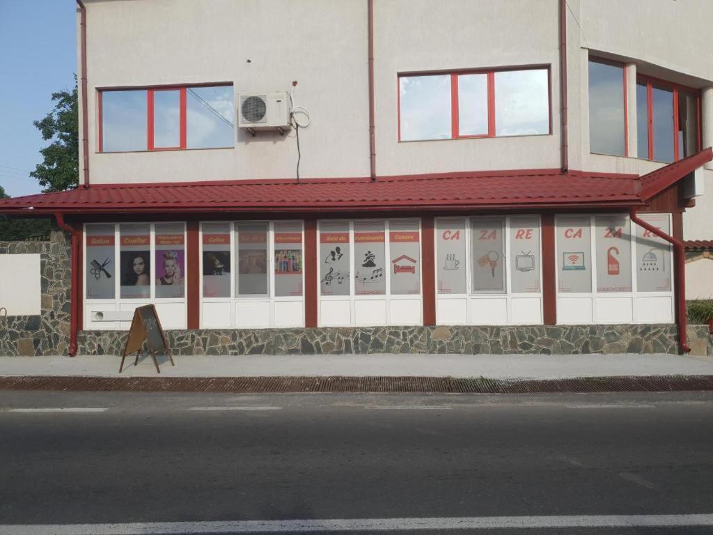 La Zinculescu Hotel Albestii Paminteni Eksteriør billede